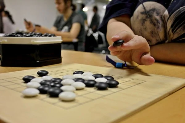 中国围棋烂柯杯柯洁对申真谞决赛棋局进程与人工智能布局分析